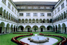 Schloss Tanzenberg